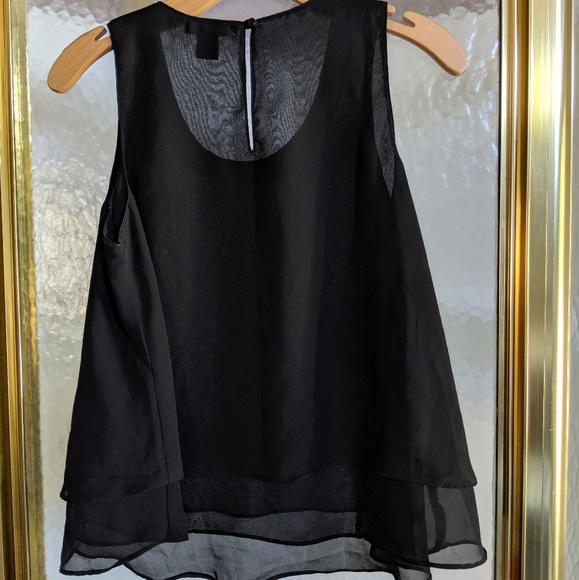 Festive Sleeveless Blouse - Picture 5 of 6